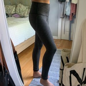 LULULEMON GREY LEGGINGS